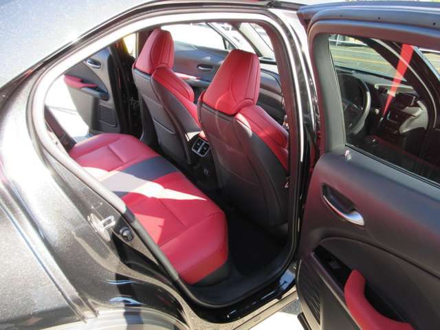 TOYOTA LEXUS UX200 2018