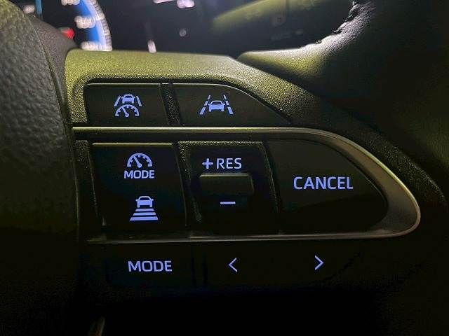 TOYOTA VOXY HYBRID 4WD 2022