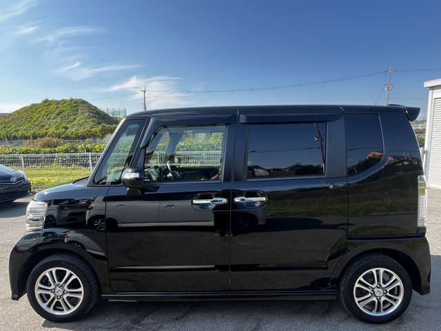 HONDA N BOX CUSTOM 2015