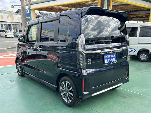 HONDA N BOX CUSTOM 2023