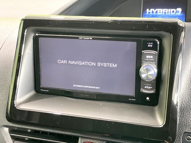 TOYOTA VOXY HYBRID 2017