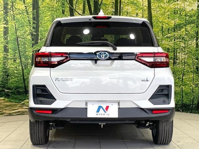 TOYOTA RAIZE HYBRID 2022