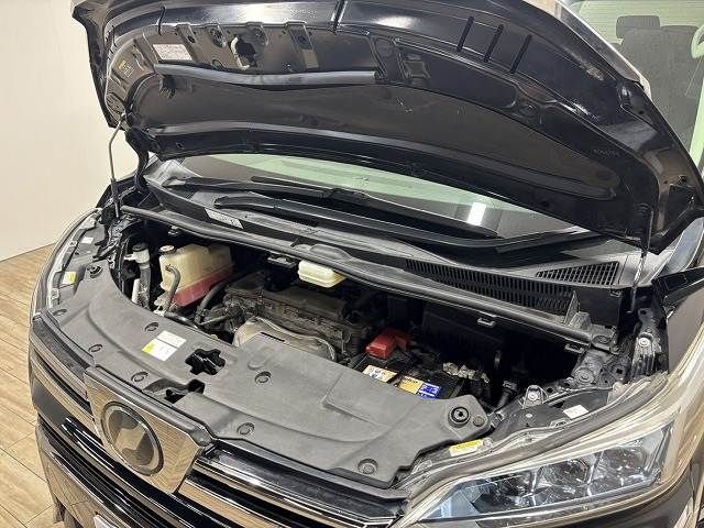 TOYOTA VELLFIRE 2019