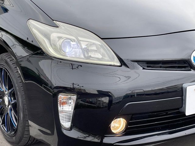 TOYOTA PRIUS 2013