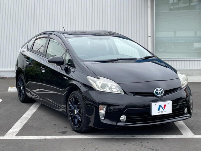 TOYOTA PRIUS 2013