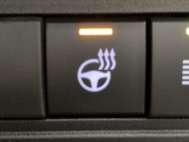 TOYOTA YARIS CROSS HYBRID 2025