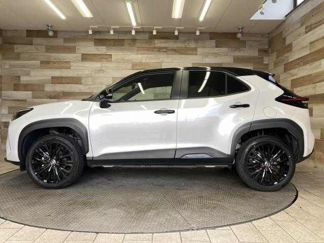 TOYOTA YARIS CROSS HYBRID 2025