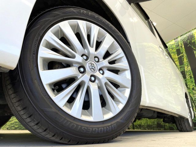 TOYOTA VELLFIRE 2013