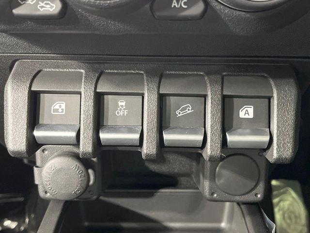 SUZUKI JIMNY NOMADE 2025