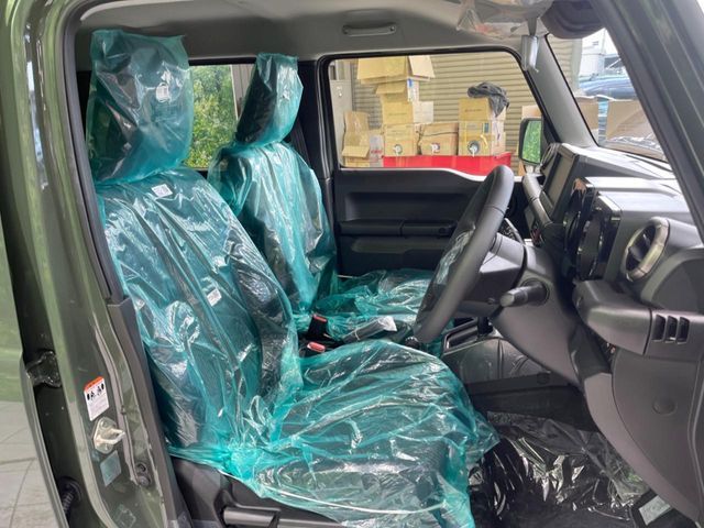 SUZUKI JIMNY NOMADE 2025