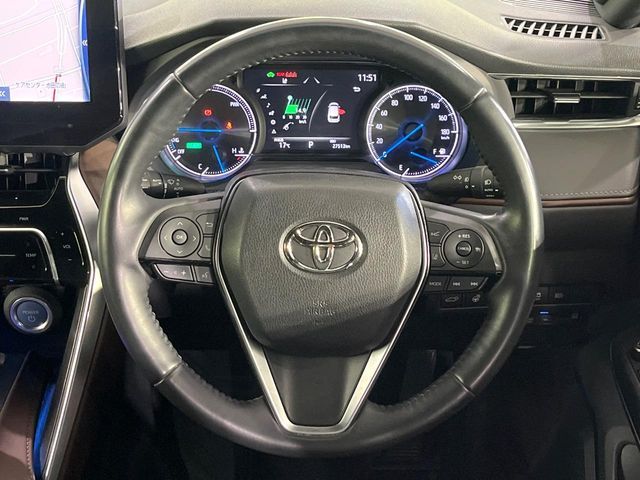TOYOTA HARRIER HYBRID 2021