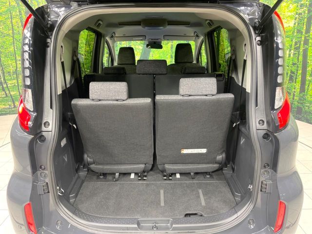 TOYOTA SIENTA HYBRID 2023