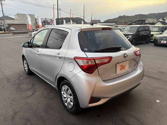 TOYOTA VITZ HYBRID 2018