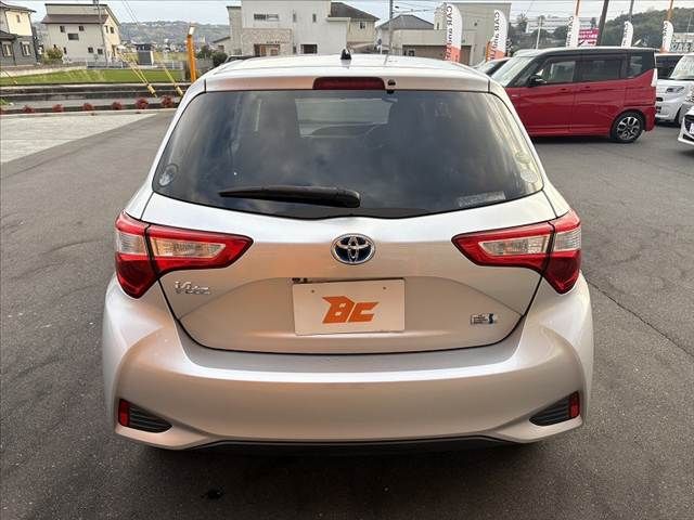 TOYOTA VITZ HYBRID 2018