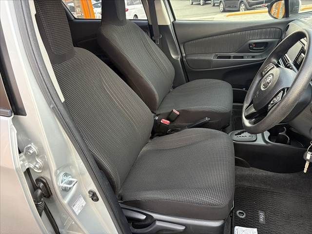 TOYOTA VITZ HYBRID 2018