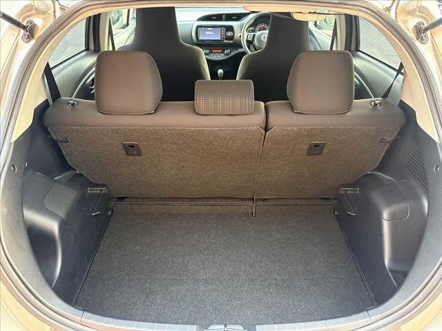 TOYOTA VITZ HYBRID 2018