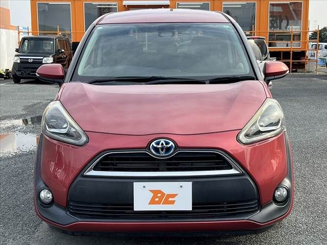 TOYOTA SIENTA HYBRID 2017
