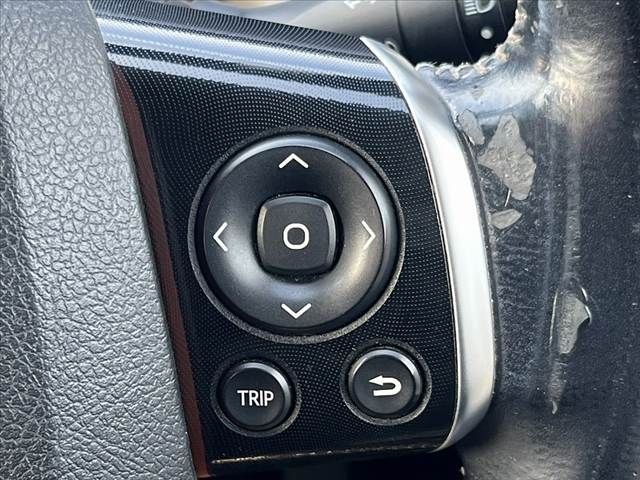 TOYOTA SIENTA HYBRID 2017