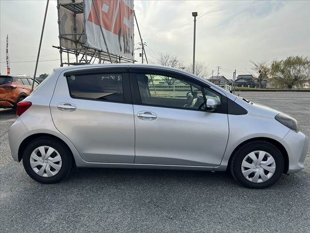 TOYOTA VITZ 2014
