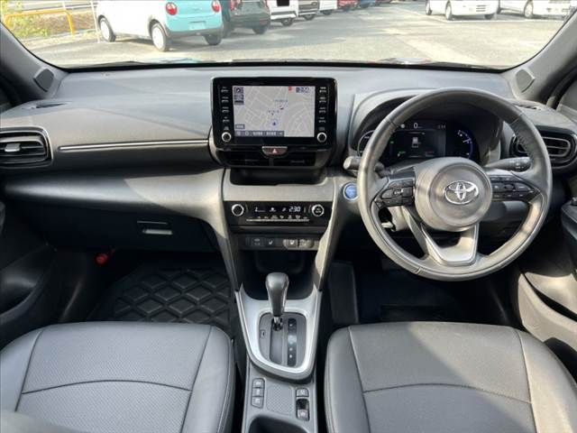 TOYOTA YARIS CROSS HYBRID 2023