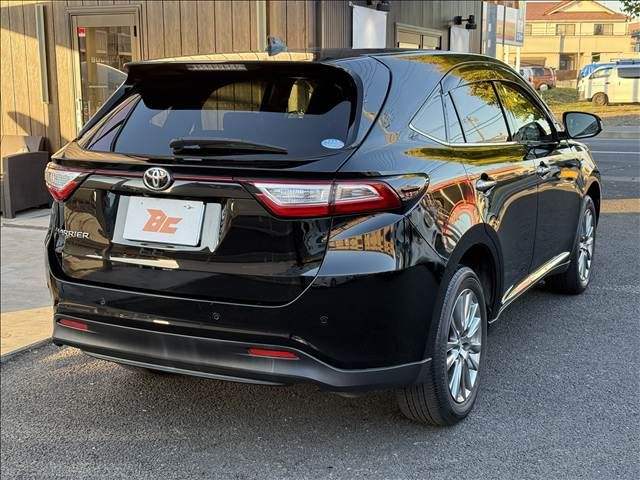 TOYOTA HARRIER 2WD 2017