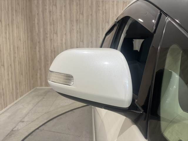 TOYOTA ESTIMA HYBRID 4WD 2012