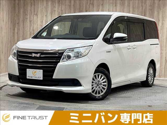 TOYOTA NOAH HYBRID 2016