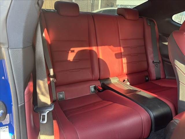 TOYOTA LEXUS RC300h 2015