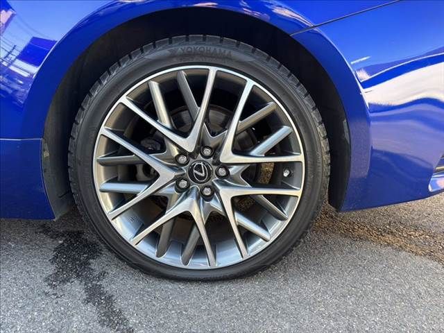 TOYOTA LEXUS RC300h 2015