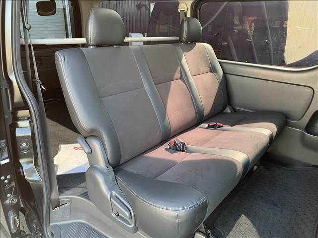 TOYOTA HIACE van 2WD 2017