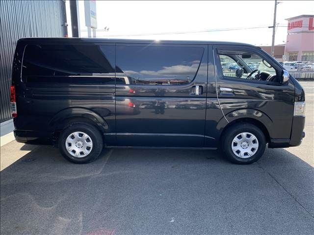 TOYOTA HIACE van 2WD 2017