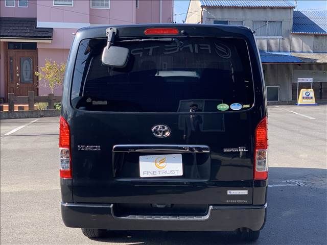 TOYOTA HIACE van 2WD 2017