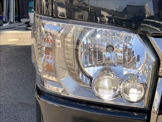 TOYOTA HIACE van 2WD 2017