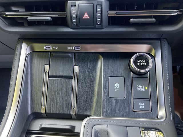 TOYOTA LEXUS GX550 2025