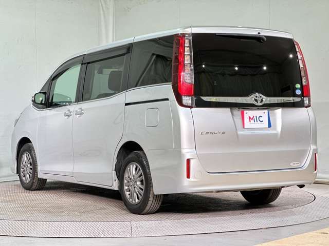 TOYOTA ESQUIRE 2016