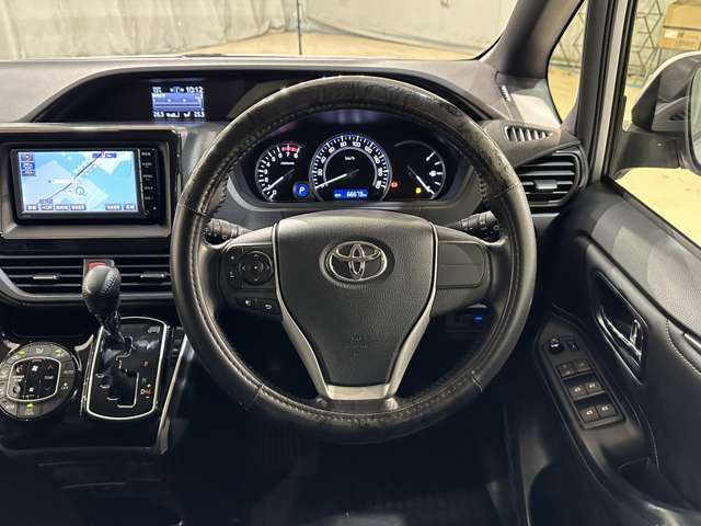 TOYOTA ESQUIRE 2016