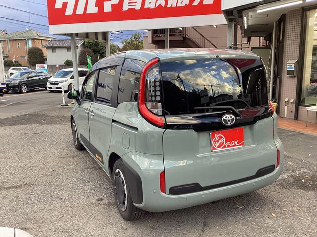 TOYOTA SIENTA 2023
