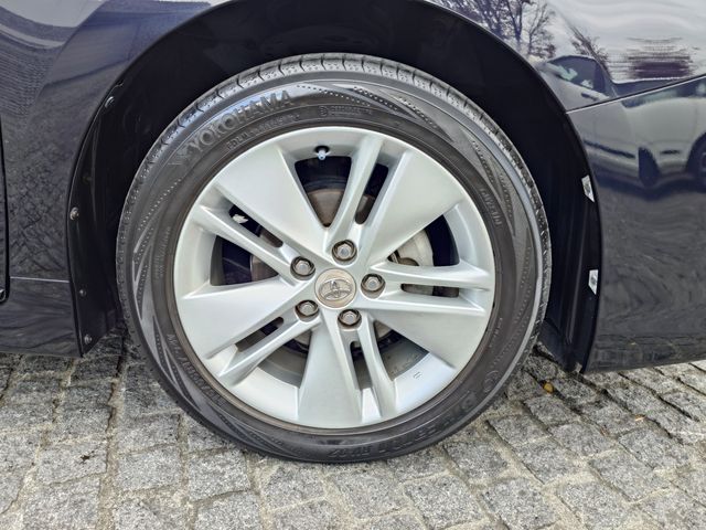 TOYOTA LEXUS HS250h 2012