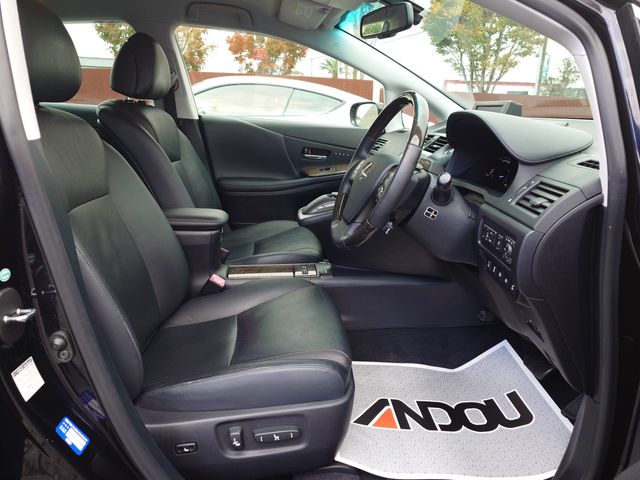 TOYOTA LEXUS HS250h 2012