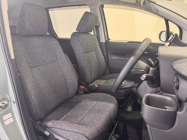 TOYOTA SIENTA HYBRID 2023