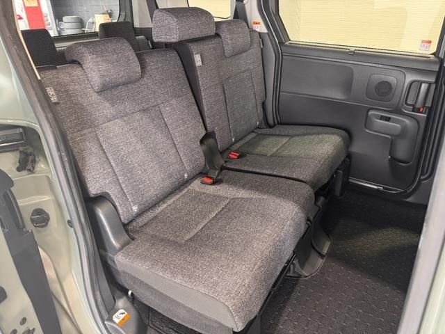 TOYOTA SIENTA HYBRID 2023