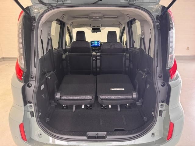 TOYOTA SIENTA HYBRID 2023