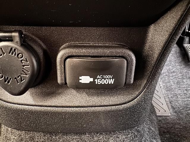 TOYOTA SIENTA HYBRID 2023