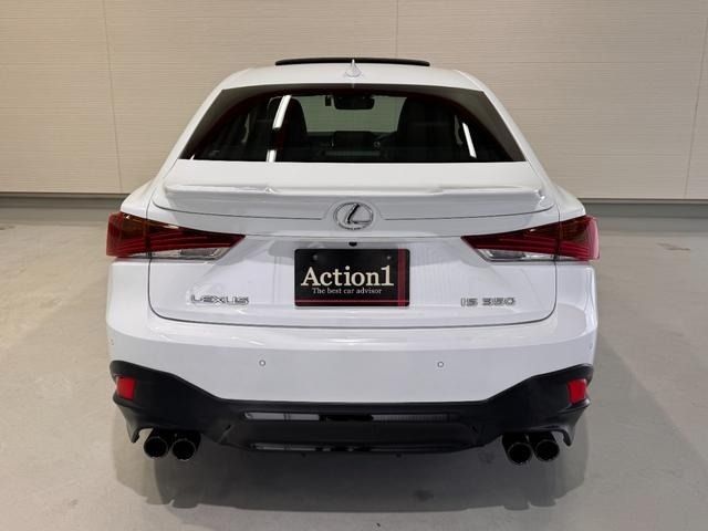 TOYOTA LEXUS IS350 2019