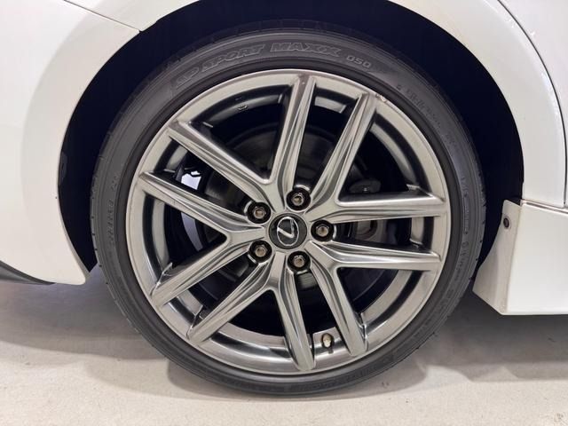 TOYOTA LEXUS IS350 2019