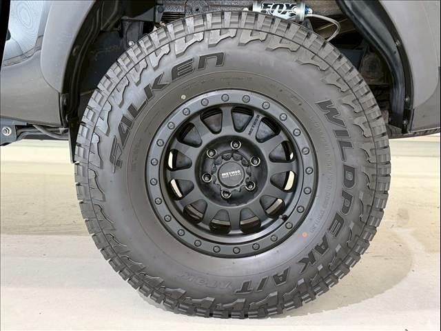 TOYOTA HILUX 4WD 2018