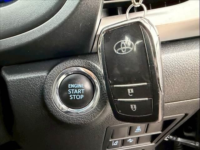 TOYOTA HILUX 4WD 2018