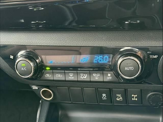 TOYOTA HILUX 4WD 2018