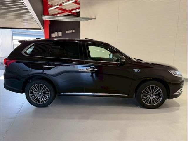 MITSUBISHI OUTLANDER PHEV 2018