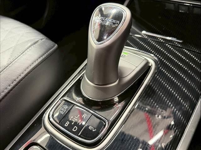 MITSUBISHI OUTLANDER PHEV 2018